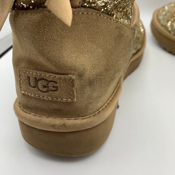UGG AUSTRALIA women's gold sparkle Classic Mini Bow Cosmos sheepskin boot SZ 9 - Picture 7 of 15